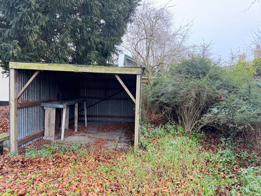 Property photo 2 of 4