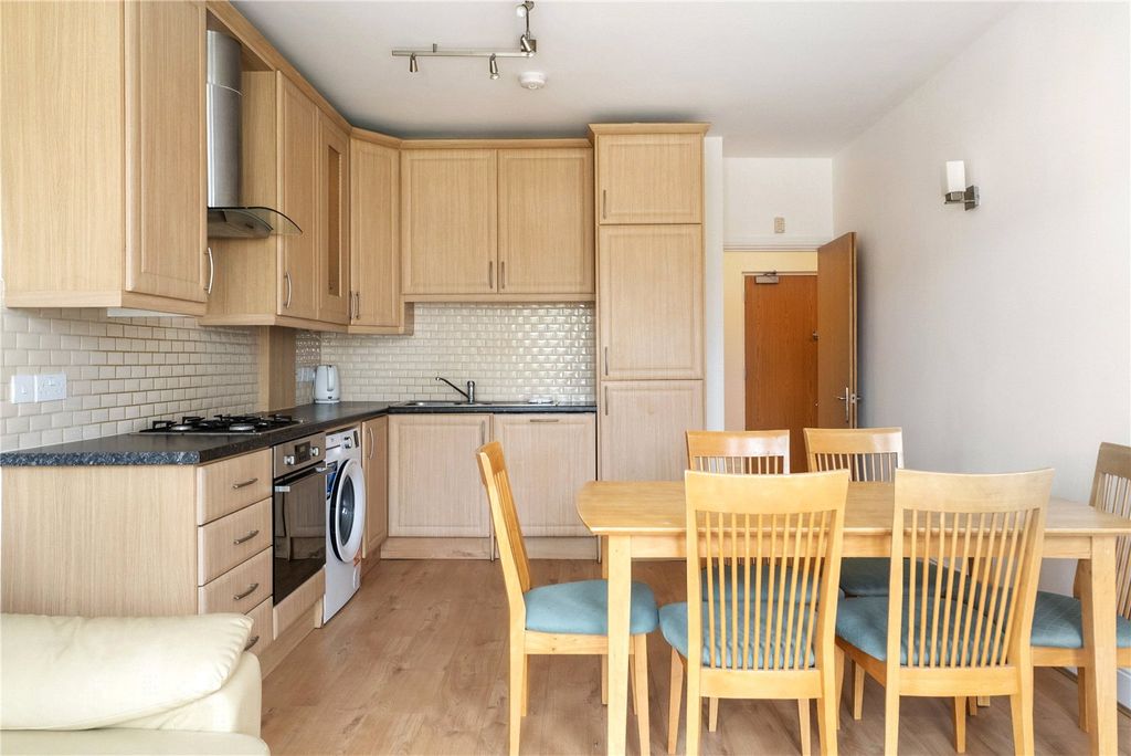 Property photo 2 of 11 Picture No. 05