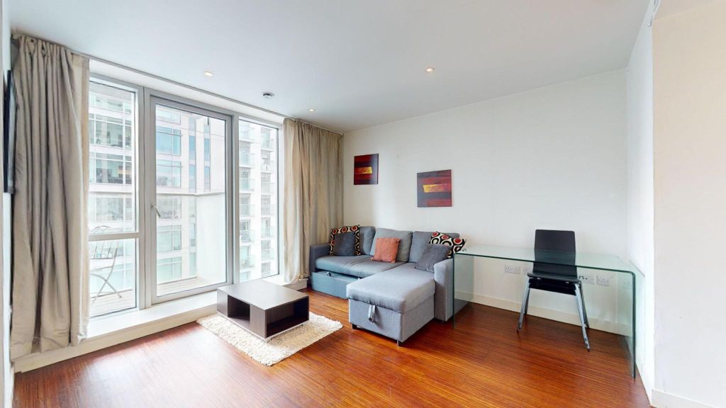 Property photo 3 of 28