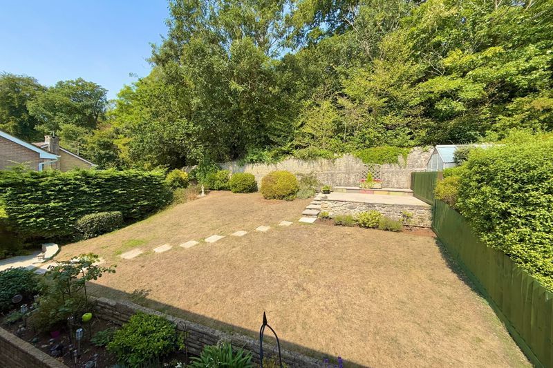 Property photo 2 of 25 Rear Garden Onto Woods