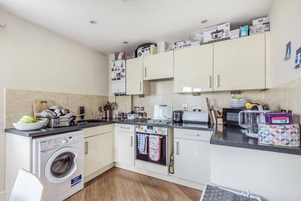 Property photo 2 of 10 Kitchen