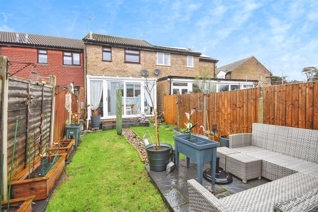 Property photo 2 of 11 Rear Garden