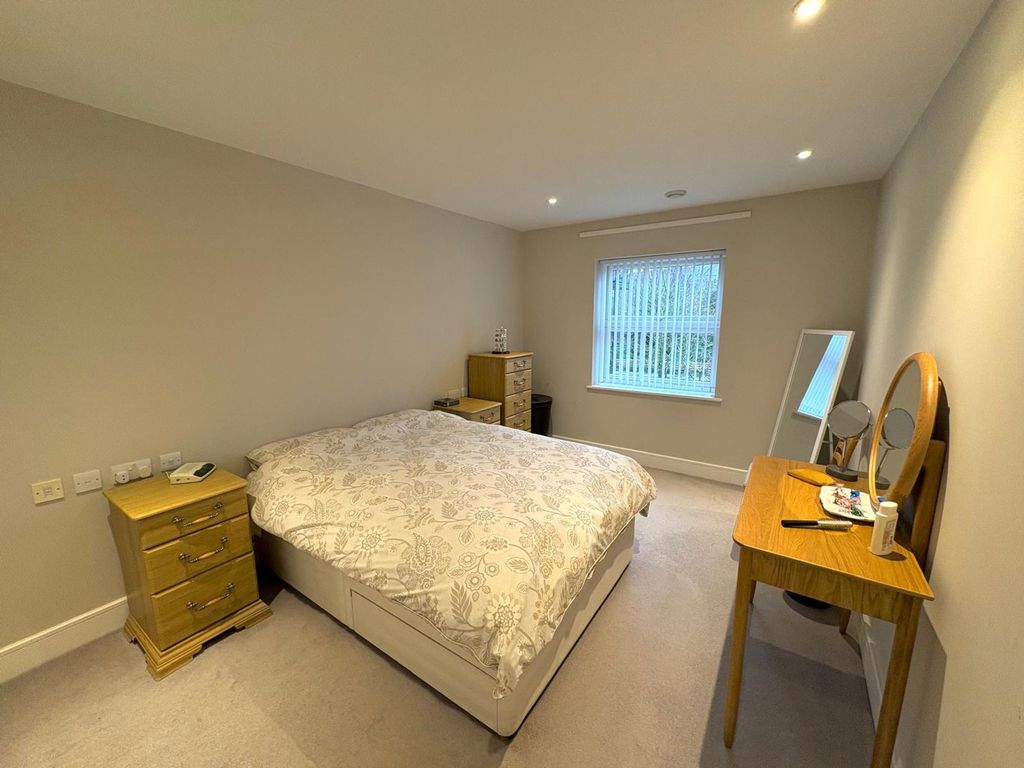 Additional image 6 of 2 bed flat for saleOld Maltings Approach, Melton IP12