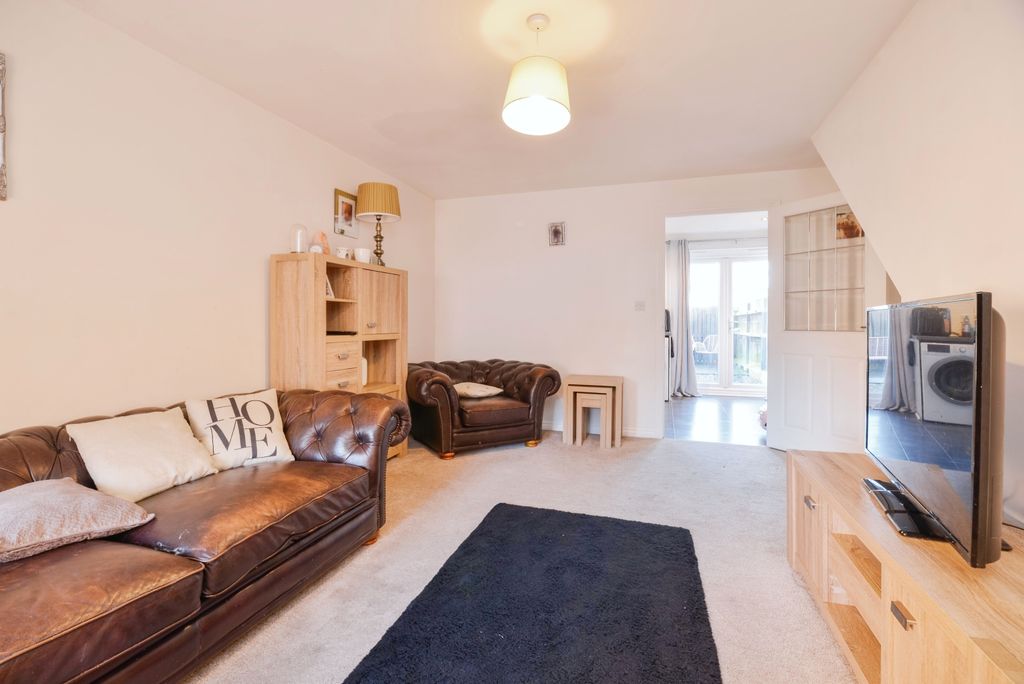 Property photo 2 of 15