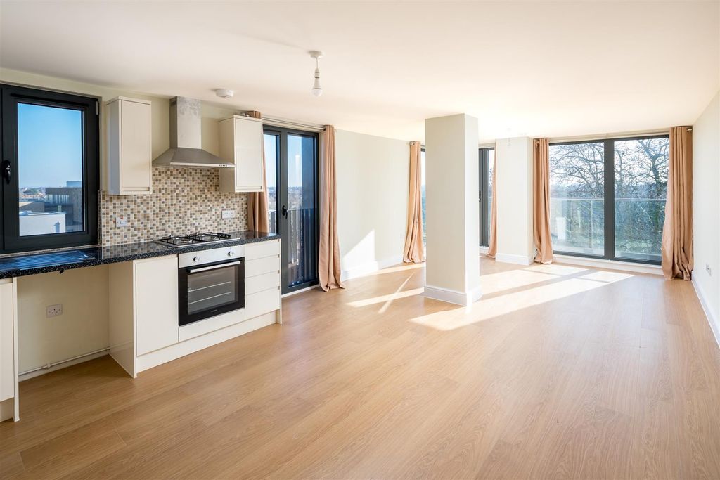 Property photo 1 of 10 Dsc09961-Edit.Jpg