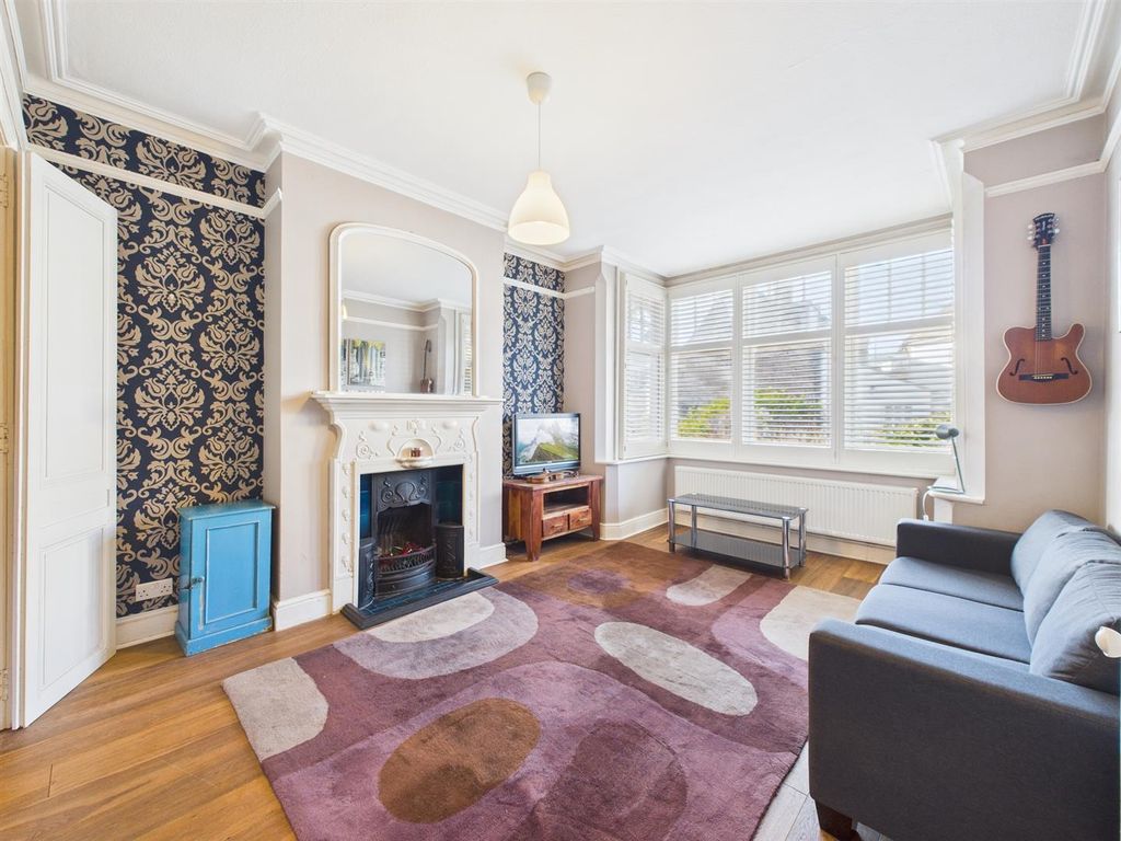 Property photo 2 of 19 Living Room.Jpg