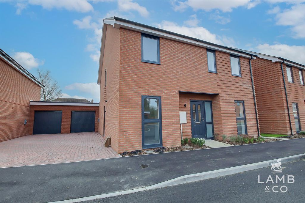 Property photo 1 of 24