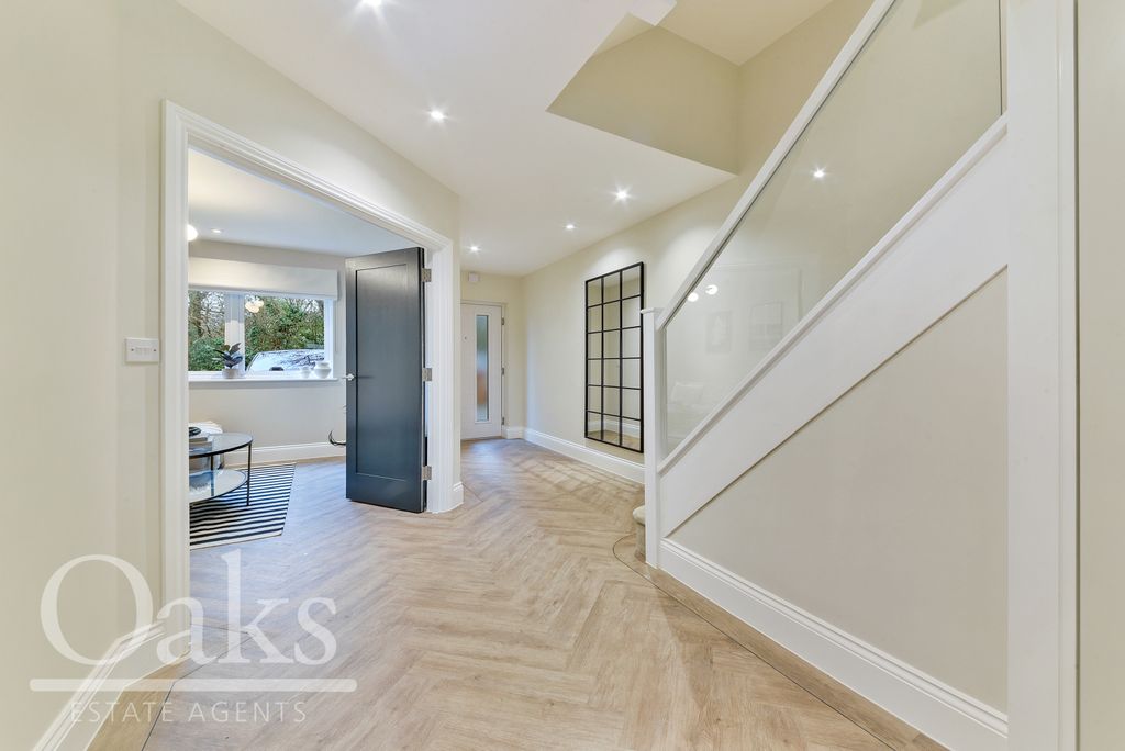 Property photo 3 of 13 Picture No. 02