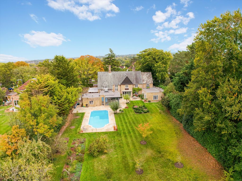 Property photo 2 of 28 Image