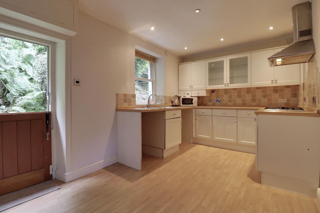 Property photo 2 of 14 Kitchen Diner