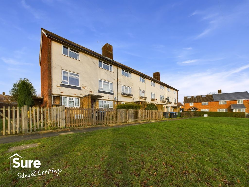 Property photo 1 of 12 4403011