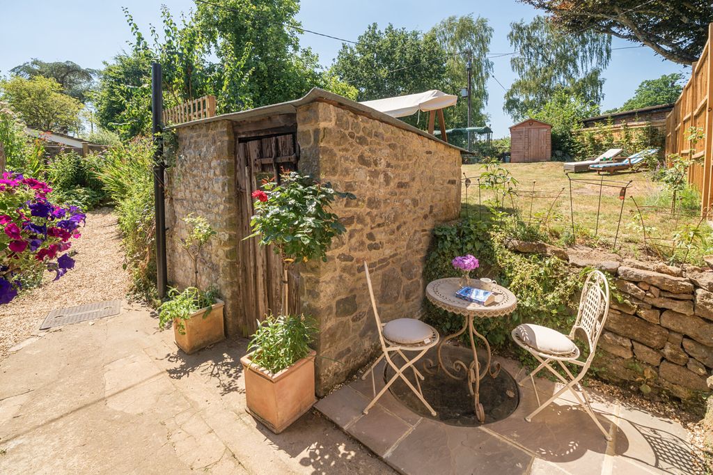 Property photo 2 of 10 2