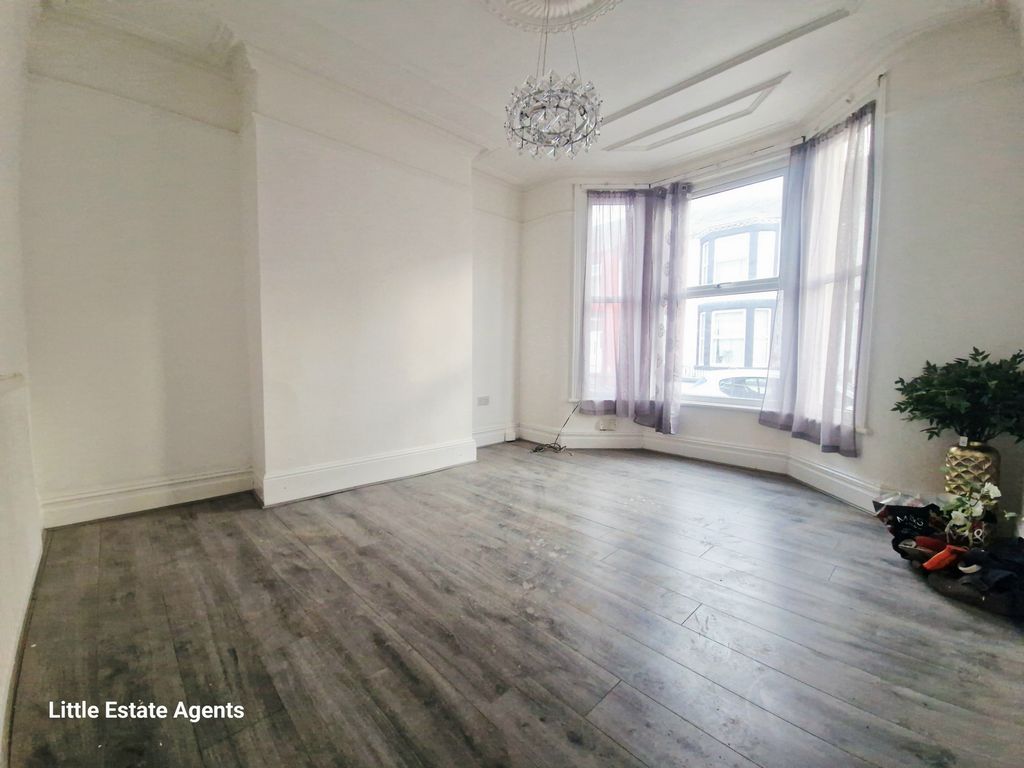 Property photo 2 of 13 Photo 2