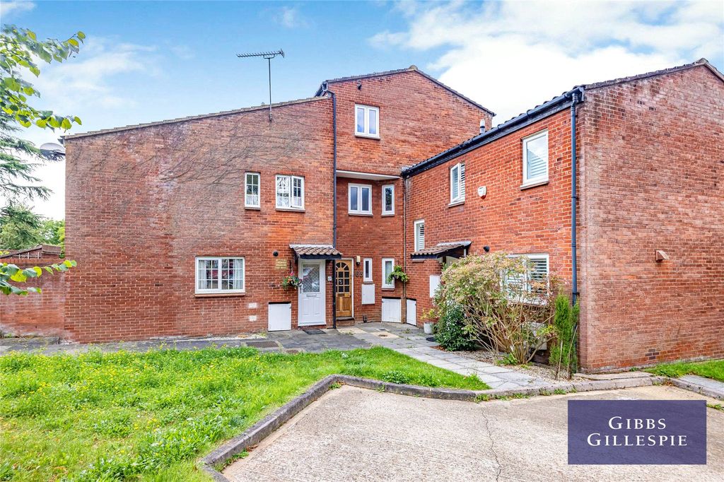 Property photo 3 of 10 Picture No. 01