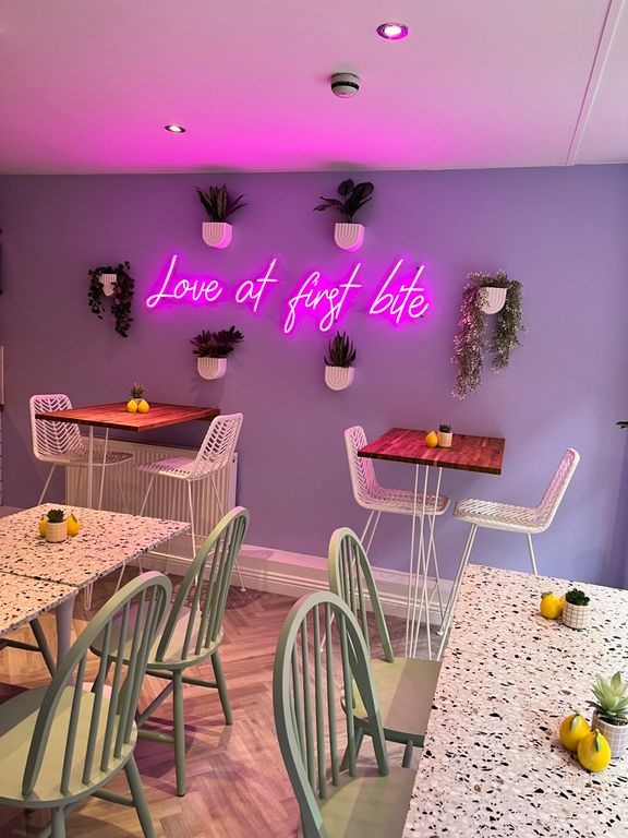 Property photo 2 of 7 Photo 4