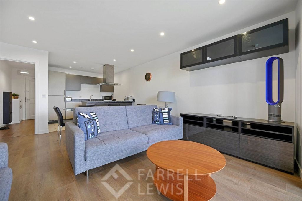 Property photo 1 of 11 Photo