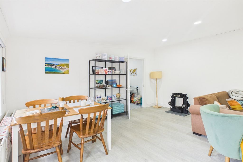 Property photo 2 of 11 Living Area