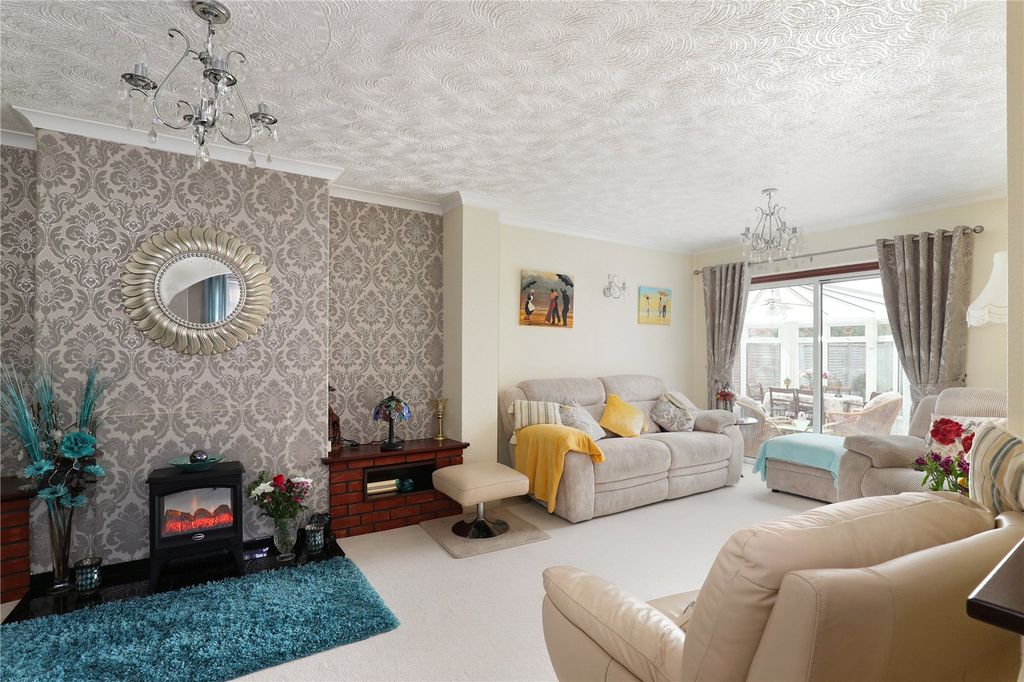 Property photo 2 of 23 Picture No. 02