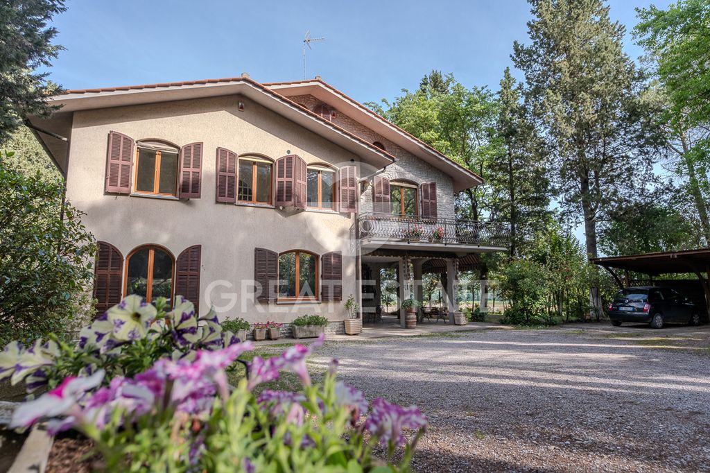 Property photo 3 of 46