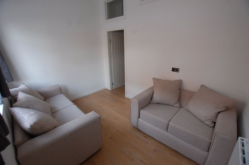 Property photo 2 of 5 Picture No. 02