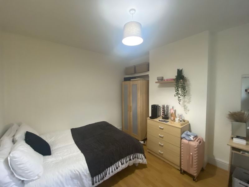 Property photo 2 of 9 Photo 9