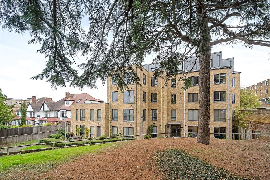 Property photo 3 of 7 Picture No. 02