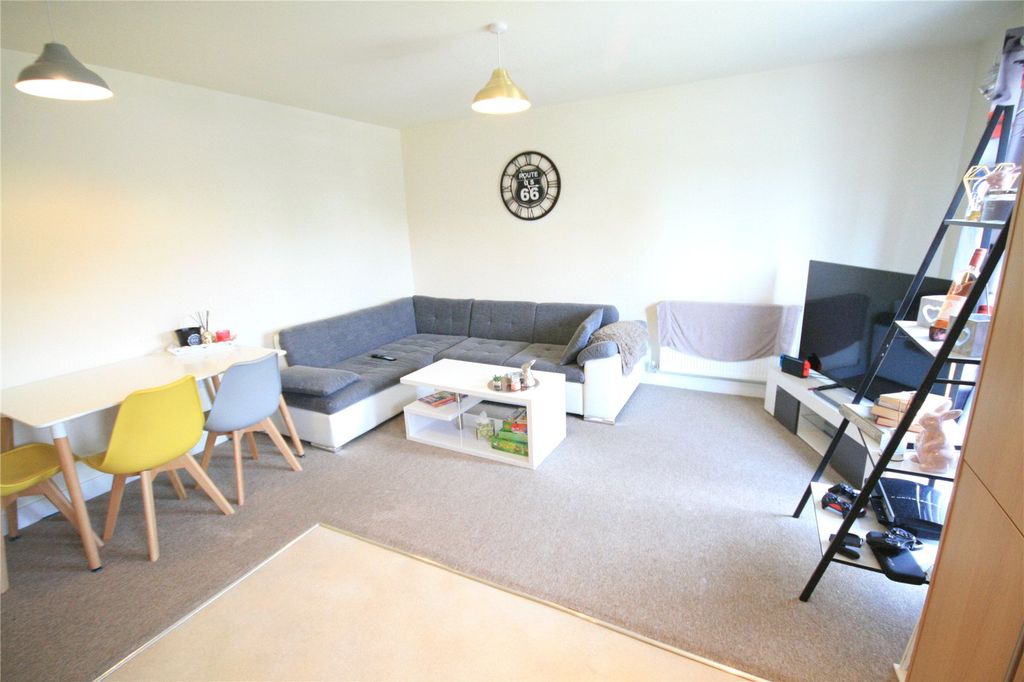 Property photo 2 of 10 Picture No. 05