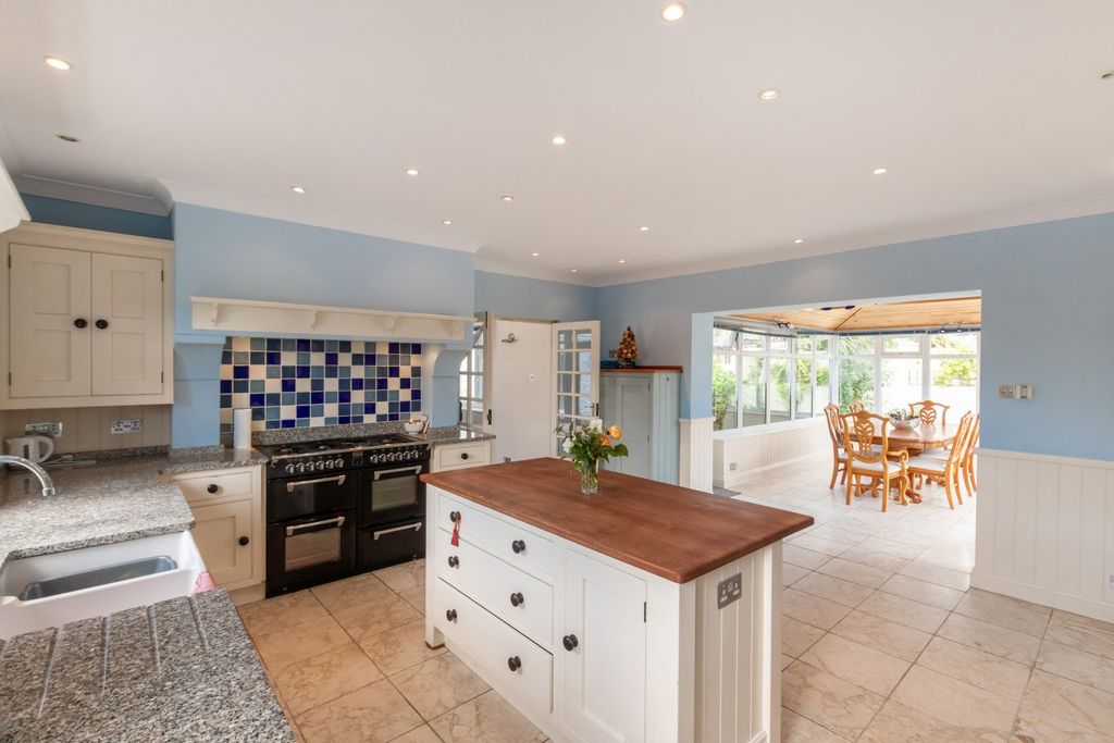 Property photo 2 of 26 Picture No. 05