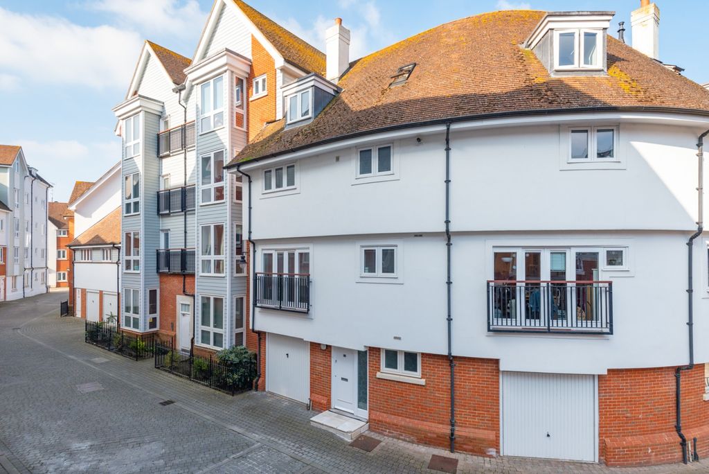 Property photo 1 of 13 4484962