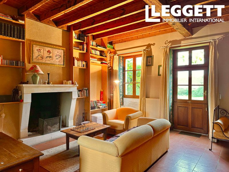 Property photo 3 of 10