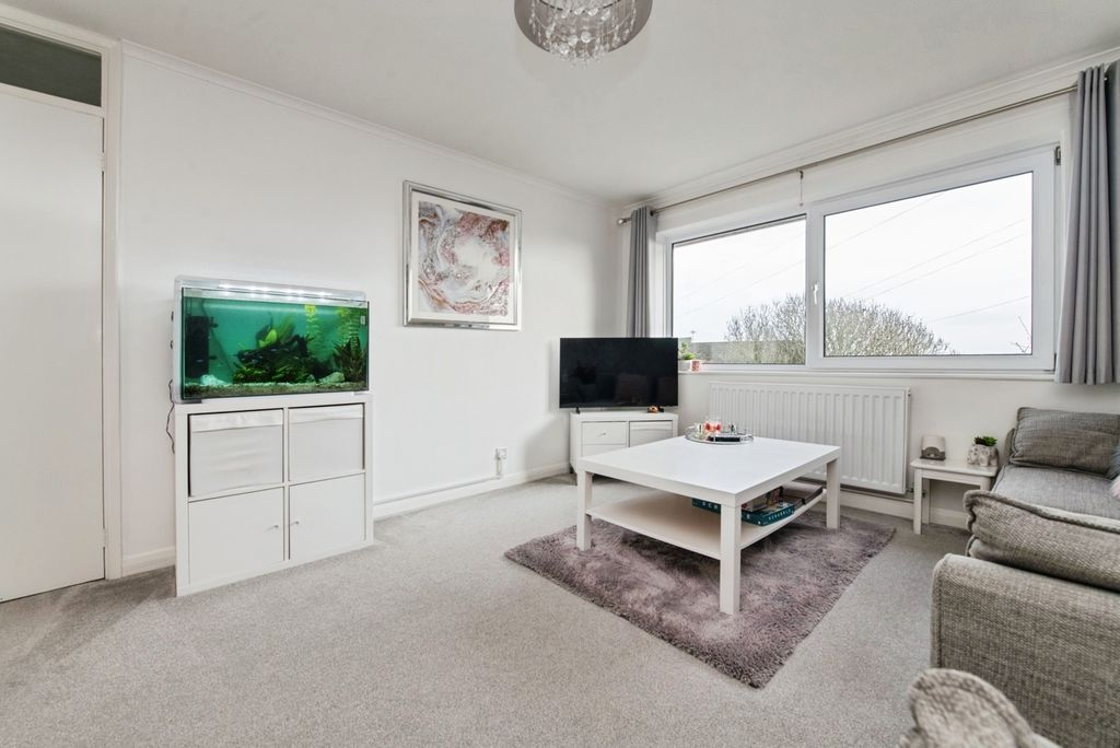 Property photo 3 of 12 Pbox-Img.Jpg