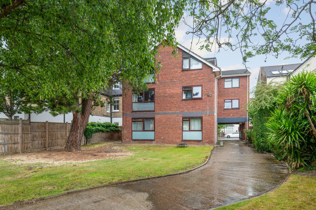 Property photo 1 of 8 Picture No. 12