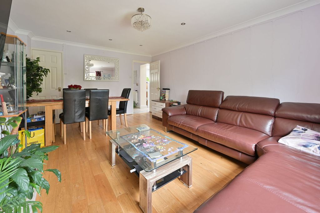 Property photo 2 of 14