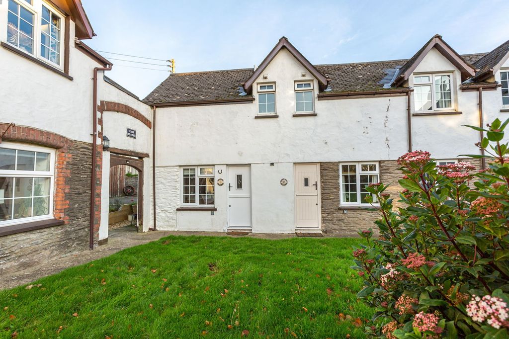 Property photo 1 of 31