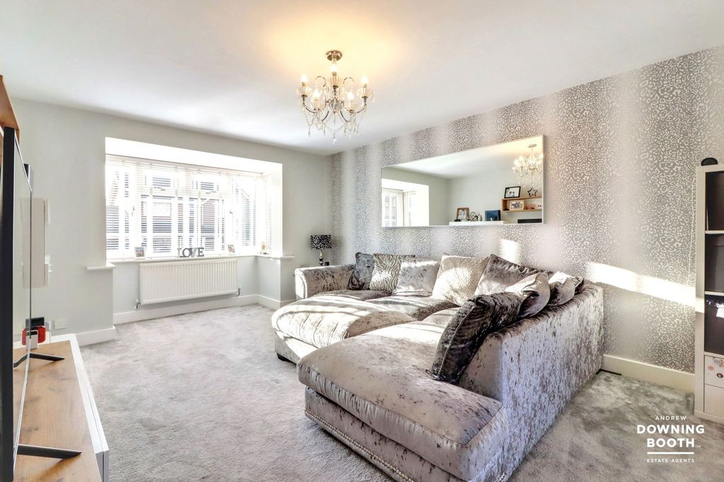 Property photo 3 of 21