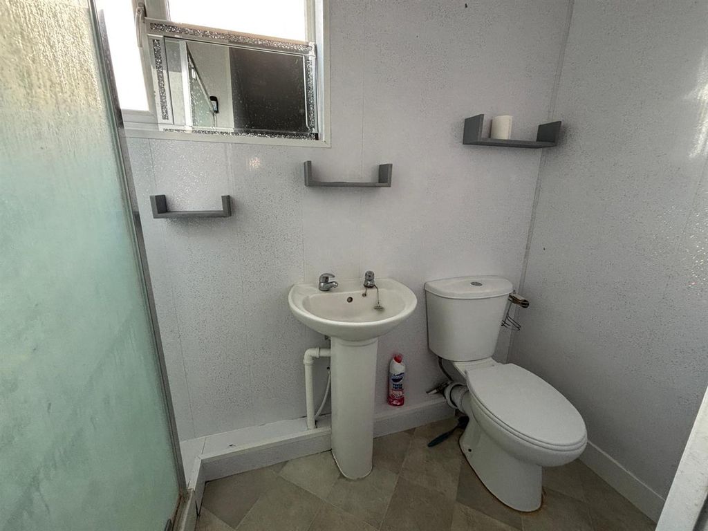 Property photo 3 of 9 Shower Room