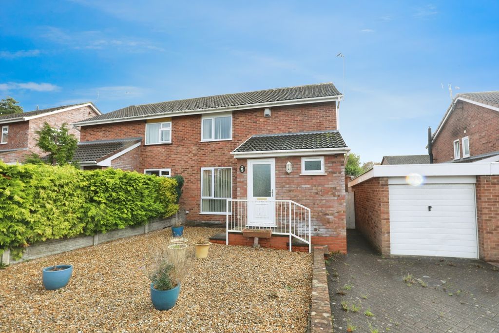 Property photo 2 of 16 Photo