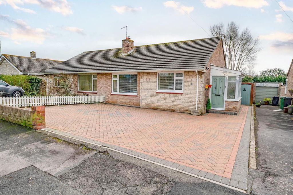 Property photo 1 of 17 Maunsell Front.Jpg