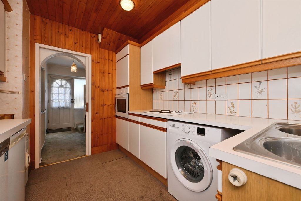 Property photo 2 of 15