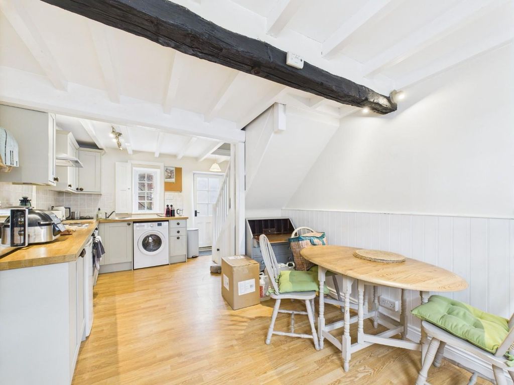 Property photo 3 of 19 Cam05513G0-Pr0008-Still005.Jpg