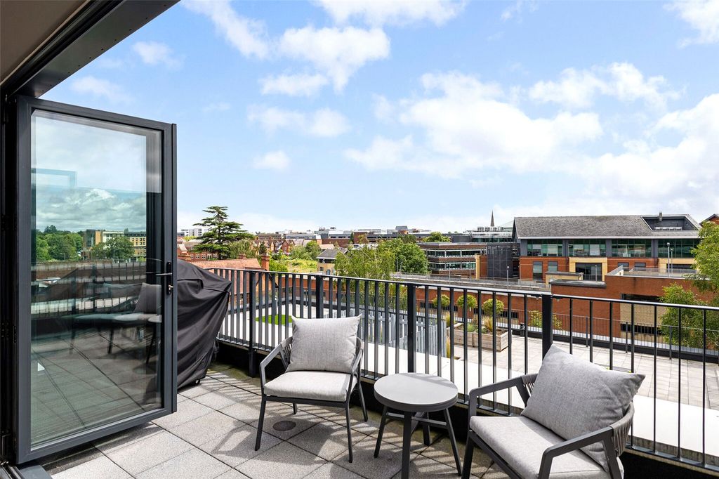 Additional image 19 of 3 bed flat for saleImperial House, Princes Gate, Homer Road, Solihull, West Midlands B91