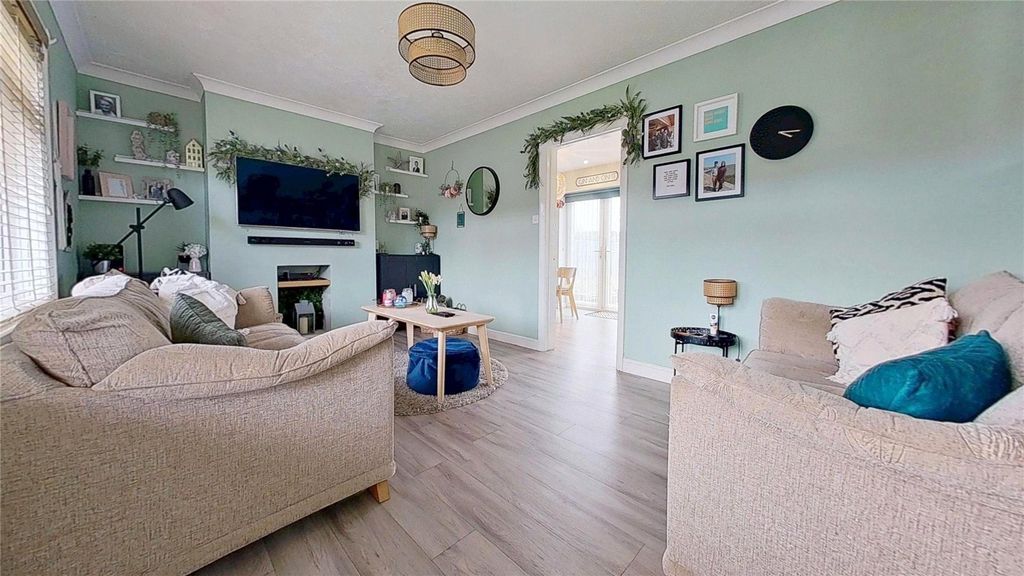 Property photo 2 of 14 Picture No. 25