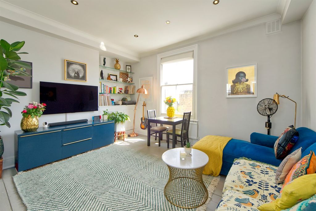 Property photo 1 of 5 (Main)