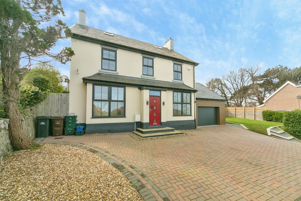 Property photo 1 of 20 Pbox-Img.Jpg