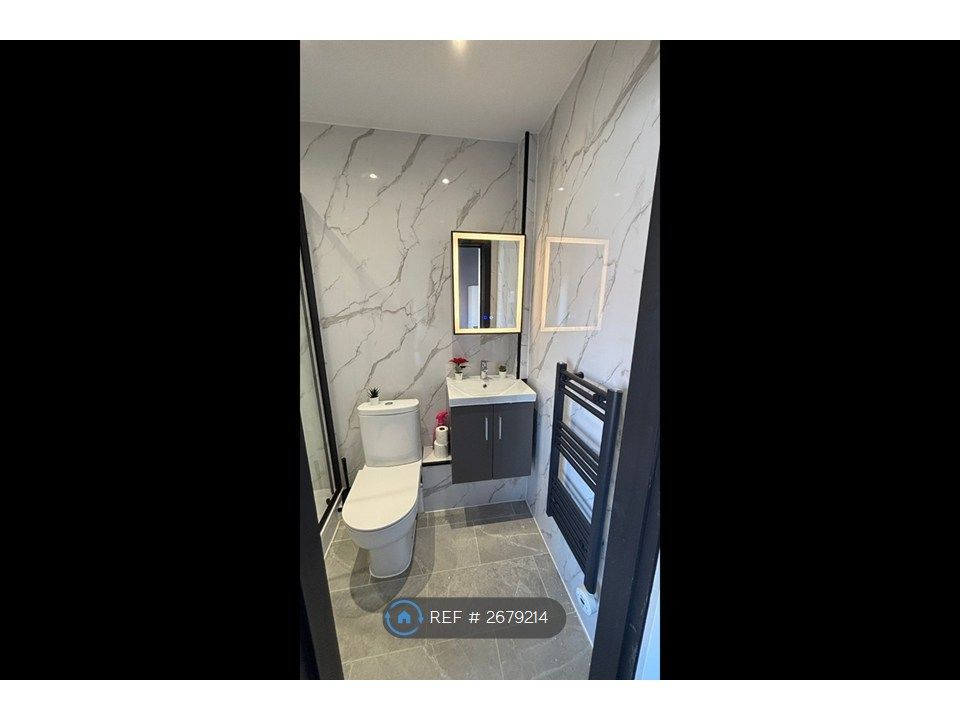 Property photo 2 of 26