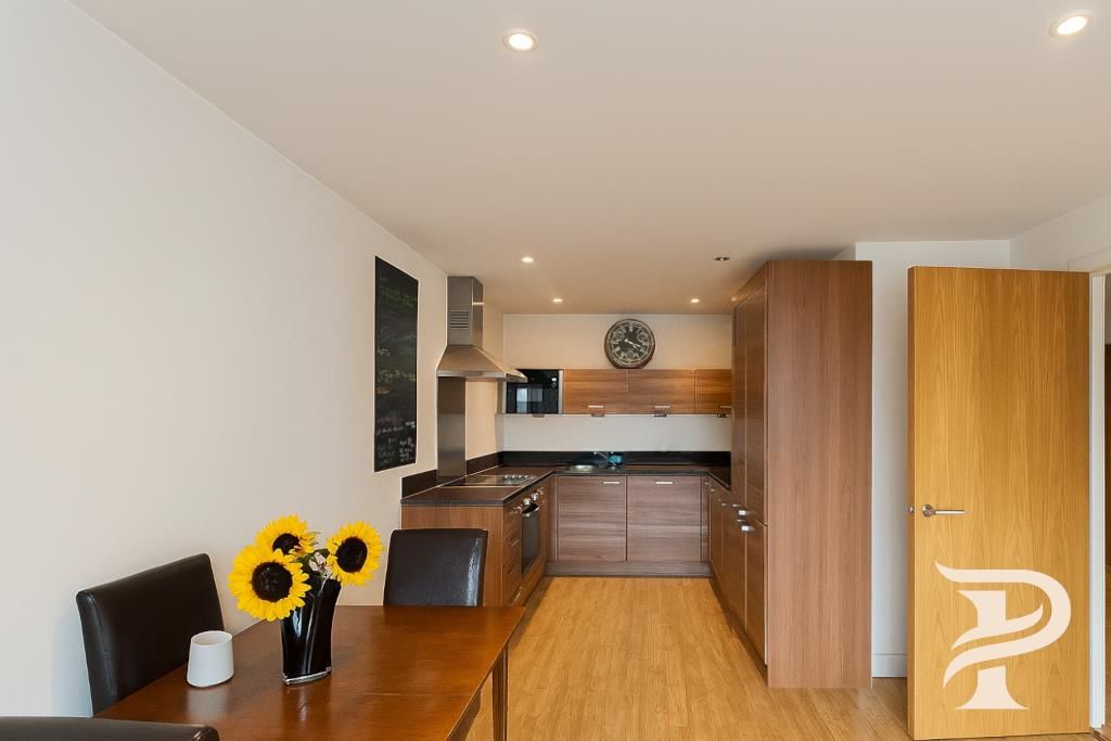 Property photo 3 of 8 Kitchen.Png