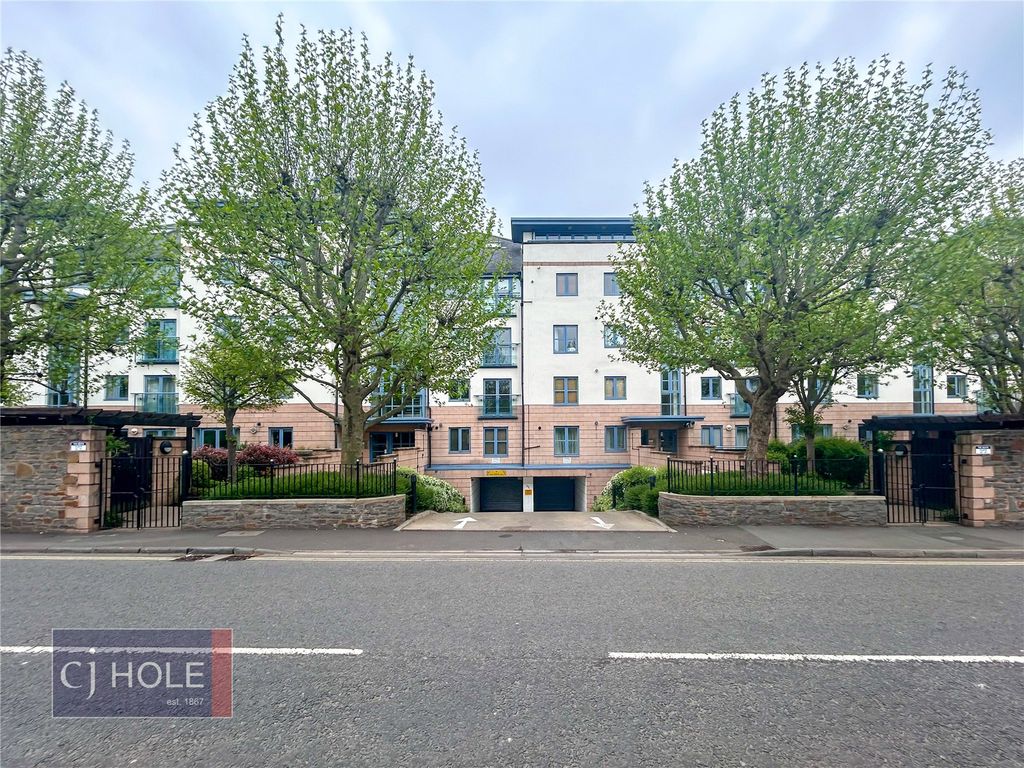 Property photo 2 of 24 Picture No. 19