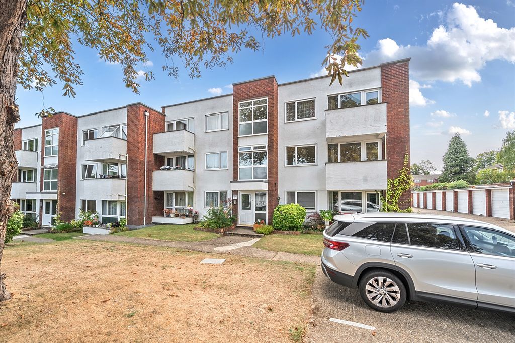 Property photo 1 of 12