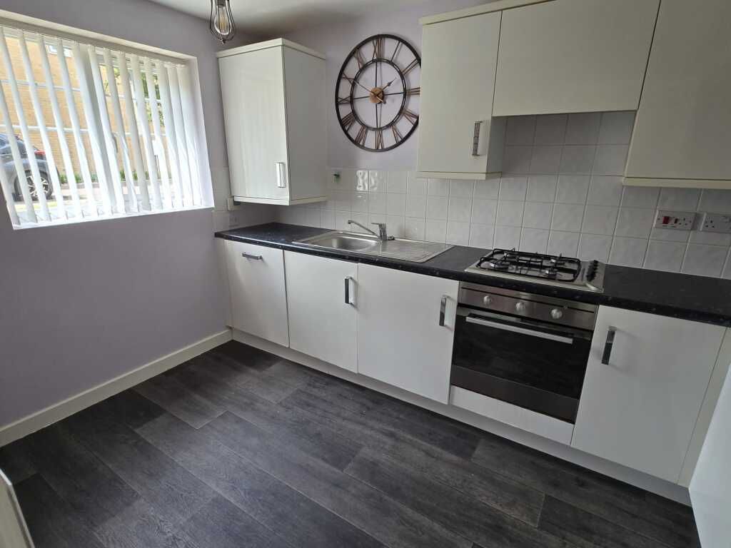 Property photo 2 of 10 Picture No. 28