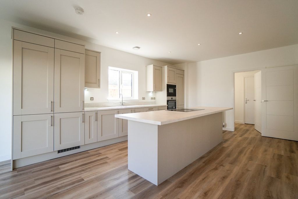 Additional image 4 of 5 bed villa for saleLochlibo Road, Irvine KA11